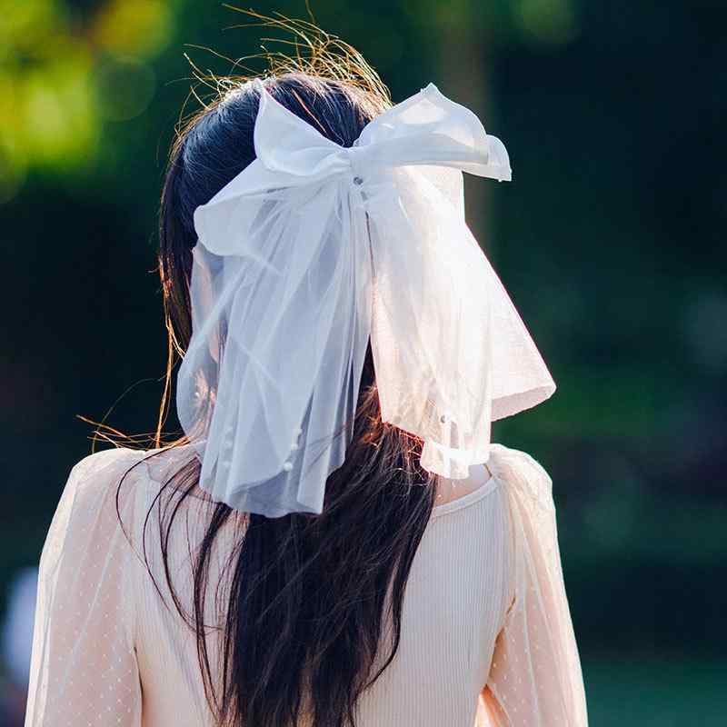 ヘッドドレス レディース 女性用 手作り サテン リボン 蝶結び チュール パール 髪飾り ヘアアクセサリー ウェディング ブライダル 結婚式 撮影 前撮り 二次会 パーティー 上品 華やか かわいい ホワイト ブラック