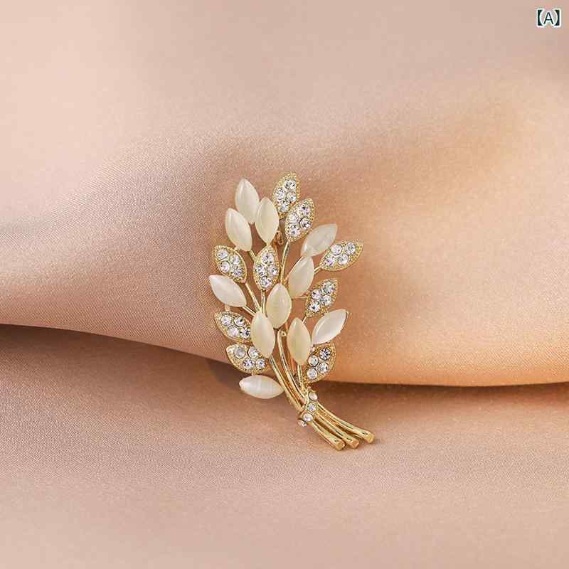 ブローチ レディース 女性用 高級感 ファッション ラインストーン クリスタル パール 合金製 電気メッキ加工 幾何学模様 花 バラ モチーフ スカーフ留め フォーマル 結婚式 入学式 卒業式 普段使い プレゼント アクセサリー