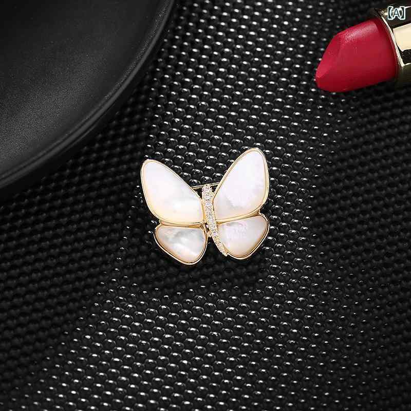 ブローチ レディース 高級感 天然貝 花 パール 銅製 電気メッキ加工 上品 エレガント コート スーツ ジャケット ワンピース フォーマル 卒業式 入学式 結婚式 お呼ばれ 普段使い 飾り ギフト アクセサリー 蝶 バタフライ 韓国風