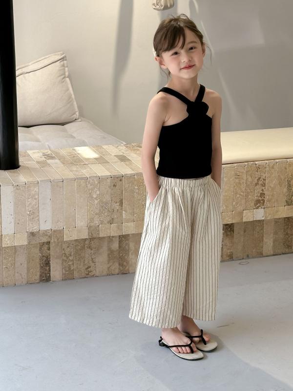 ・カテゴリ: 子供用タンクトップ、キャミソール・性別: 女児・スタイル: 個性的・デザイン: キャミソール・対象年齢: 3〜8歳、身長100〜140cm・柄: 無地・素材: 綿 95%・安全基準: B類・フード: なし・カラー展開: ピンク、ブラック・対応身長: 90cm、100cm、110cm、120cm、130cm、140cm、150cm