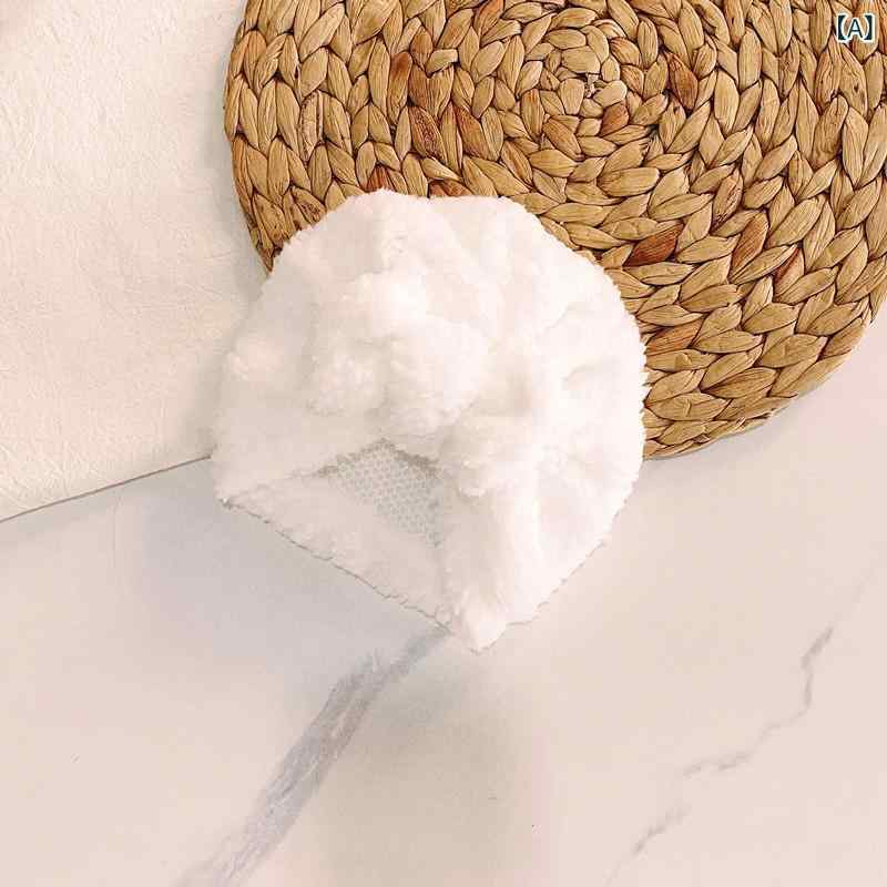 ・カテゴリ: ニット帽・カラー展開: ホワイト、アイボリー、ピンク、ベビーピンク、ライトグリーン、グレー、カーキ、ブラウン、ダークブラウン・サイズ: フリー・つば: なし・帽子の形: ラウンドトップ・機能: UVカット、通気性、保温、防風、日よけ、防虫・主な素材: ポリエステル 81%～95%配合・スタイル: カジュアル、キュート・対象年齢: 0～2歳・柄: 動物モチーフ