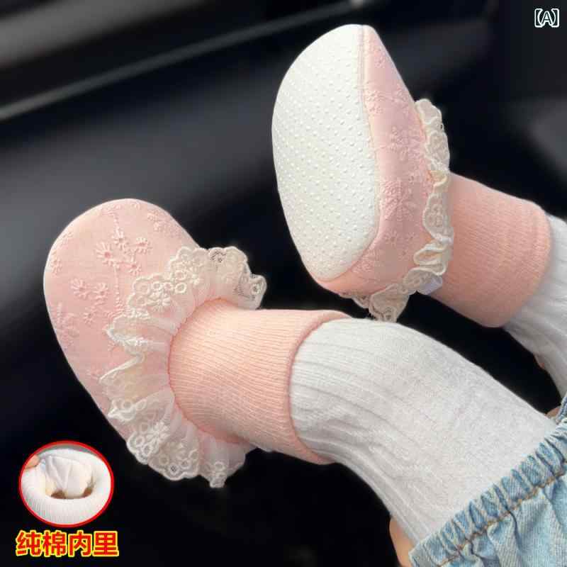 ファーストシューズ 女の子 ベビー 赤ちゃん 0-1歳 6-12ヶ月 秋冬 厚手 裏ボア 保温 防寒 ソフトソール 滑り止め 脱げにくい プリンセス 花柄 コットン 靴下一体型ブーティ