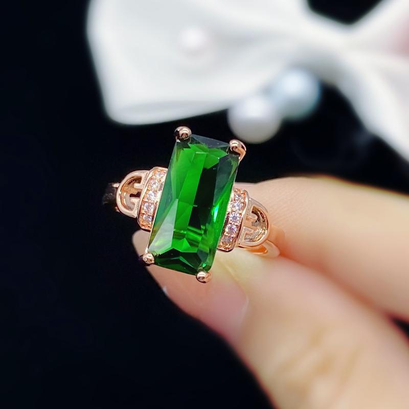 リング レディース 上品 高級感 エレガント 長方形 幾何学模様 人工エメラルド ローズゴールド フリーサイズ オープンリング 銅製 電気メッキ加工 普段使い パーティー フォーマル オフィス ジュエリー アクセサリー