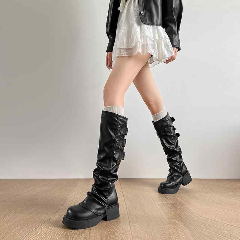 Rakuten - ブーツ レディース ブラック 秋冬 厚底 太ヒール ロングブーツ レトロ 英国風 騎士風 スラウチー スタイルアップ 防滑 合成皮革 ラウンドトゥ メタルバックル ベルト装飾 ストリートカジュアル