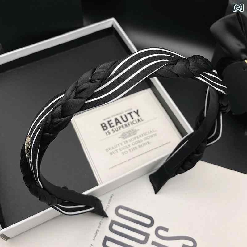 カチューシャ レディース 女性用 大人用 高級感 おしゃれ ファッション 上品 ナローデザイン 細め 普段使い デイリー お出かけ 洗顔 メイク時 髪留め 髪飾り 布製 ファブリック モノトーン 白黒