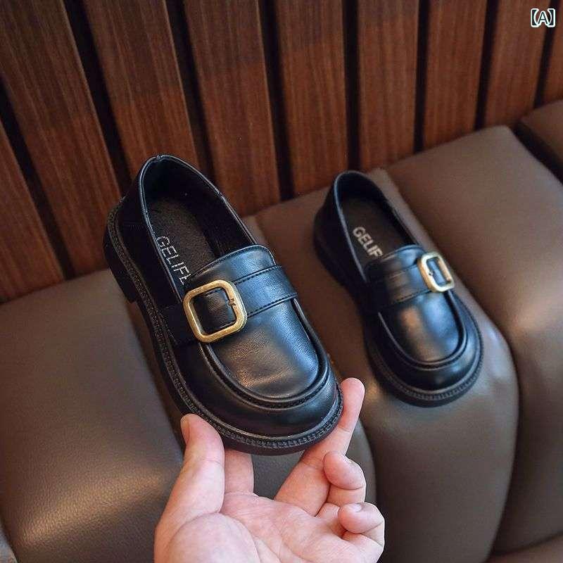 ・カラー展開: ブラック、ベージュ・サイズ展開: 16.0、16.6、17.2、17.8、18.4、19.0、19.6、20.2、20.8、21.4、22.0・対象年齢: 子供・アッパー素材: 人工皮革・対象性別: ユニセックス・ソール素材: ゴム・履き口の高さ: ミドルカット・デザイン要素: ステッチ・履き方: スリッポン・ソール製法: 接着剤・スタイル: プリンセス