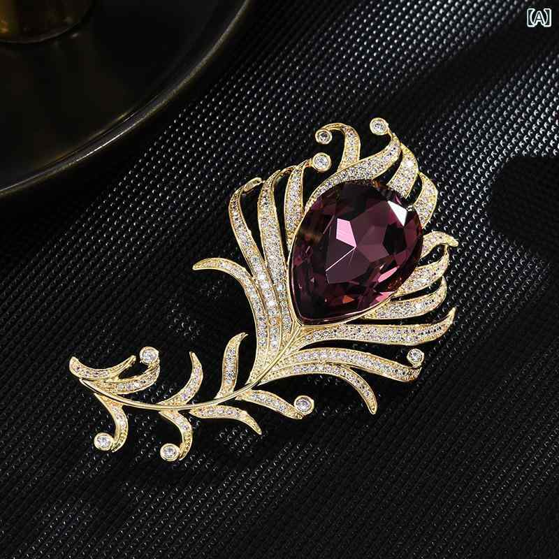 ブローチ レディース 秋冬 高級感 オーストリアンクリスタル ラインストーン装飾 羽 フラワーモチーフ エレガント 上品 ゴールド ピンブローチ コサージュ 結婚式 パーティー フォーマル お呼ばれ 入学式 卒業式 アクセサリー