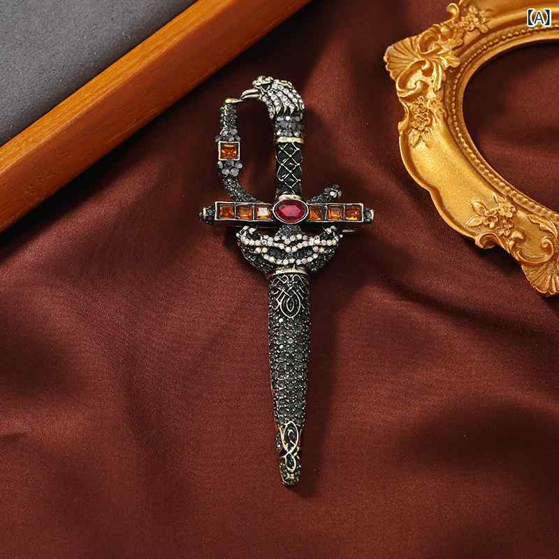 ブローチ ユニセックス 宝剣 ソード レトロ アンティーク ヴィンテージ 宮廷風 高級感 ラインストーン クリスタル ジャケット コート スーツ フォーマル パーティー アクセサリー ブラック マルチカラー