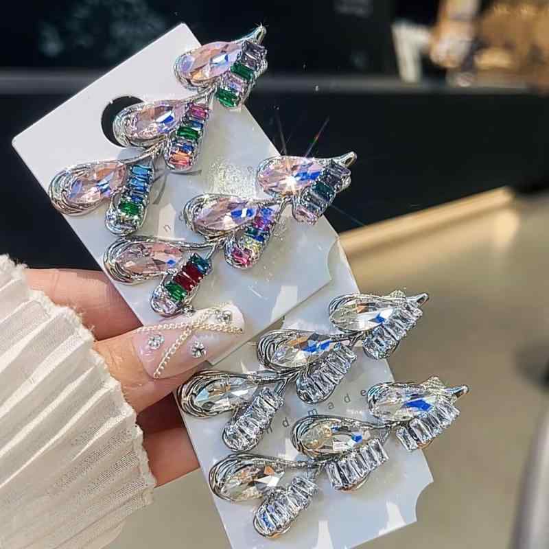 ・素材: 合金・加工技術: ハンドメイド・タイプ: ダッカールクリップ・カラー展開: ホワイト、マルチカラー・デザイン: ハート型・スタイル: スウィート、フレッシュ・カテゴリ: ヘアアクセサリー・対象: 女性用