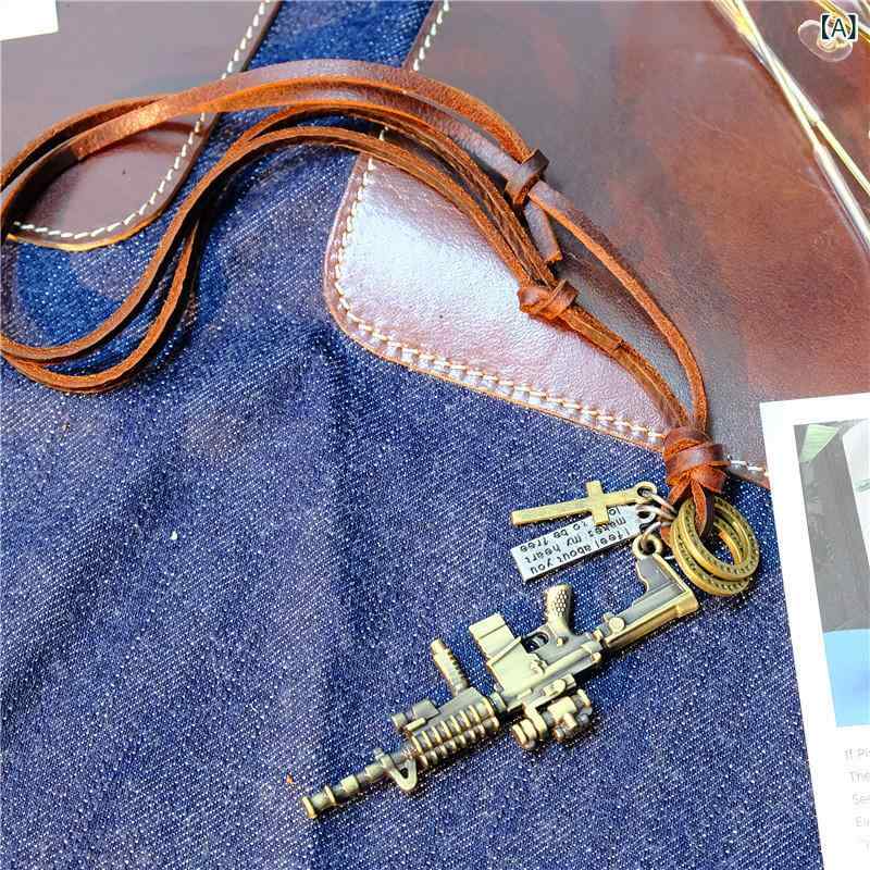 ネックレス 男性用 AK47 アサルトライフル サブマシンガン 銃型 ヒップホップ レトロ ヴィンテージ風 ストリート系 カジュアル 合金 レザーロープ ペンダント アクセサリー 装飾品 コーヒー色 ブラック