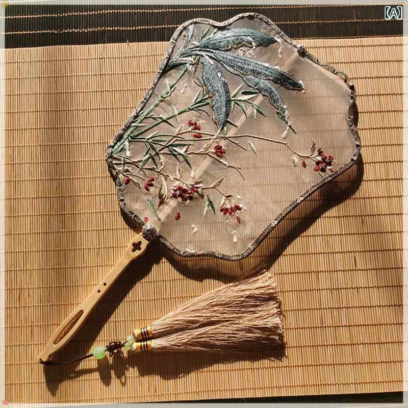 ・カテゴリ: 古風扇・素材: 竹・加工: 刺繍・骨組み素材: 竹・スタイル: 中国風・カラー展開: 雪落ち芭蕉葉、桃花、葡萄、茶花（白緑）、茶花（赤）、竹