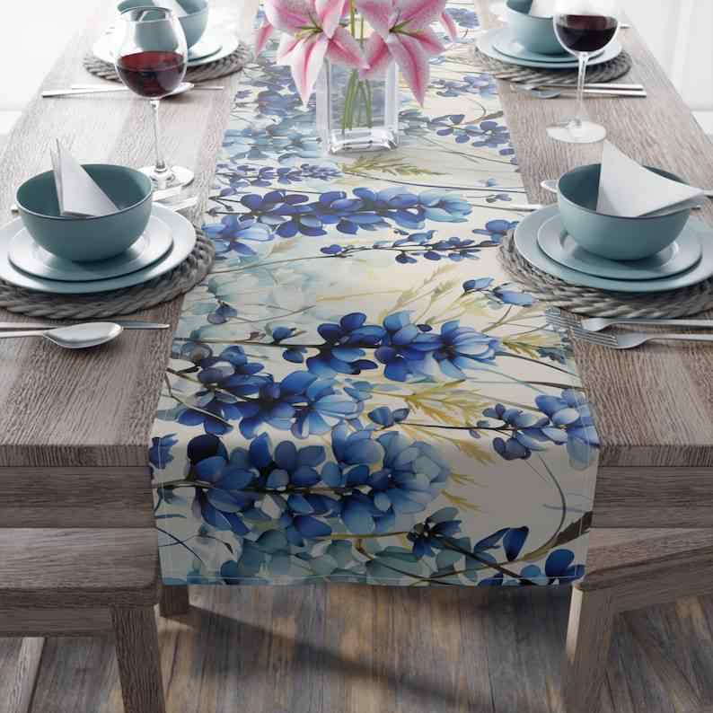 テーブルランナー 矢車菊 花柄プリント ポリエステル製 モダン シンプル カラフル リビング 寝室 ダイ..