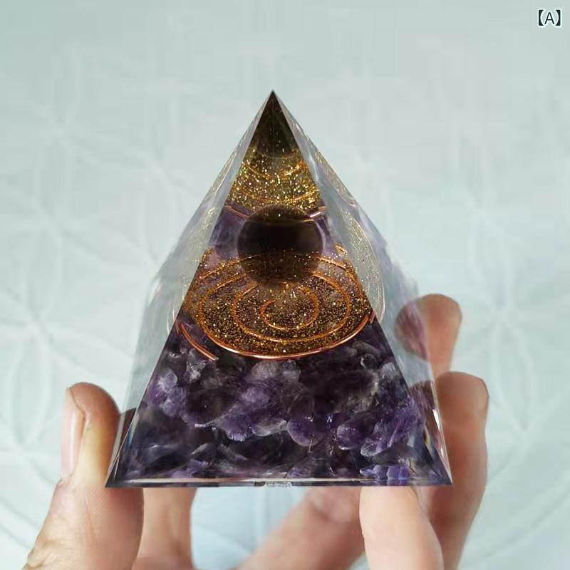 インテリア 置物 クリスタルボール 水晶玉 ピラミッド さざれ石 レジン製 ハンドメイド 手作り 卓上 オブジェ デスク周り リビング 玄関 風水 開運 癒しアイテム ギフト プレゼント 飾り