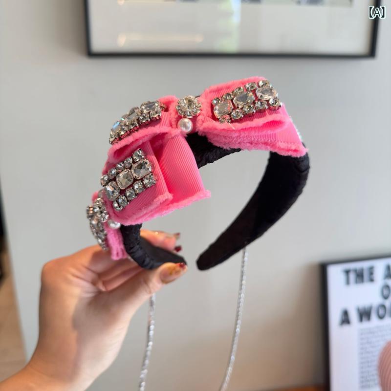 カチューシャ レディース リボン タッセル 個性派 フレンチスタイル キラキラ ジルコニア 凝ったデザイン 上品 エレガント 高見え 頭頂部高見え 小顔効果 万能 布製 ピンク パープル ブラック ホワイト ヘアバンド