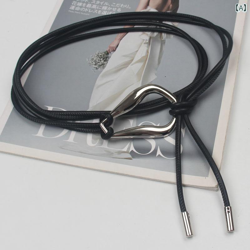 ベルト レディース 女性用 細身 ウエストベルト フェイクレザー 革紐 装飾 スカート コート セーター ダウンジャケット ブラック 黒 秋冬 万能 着回し