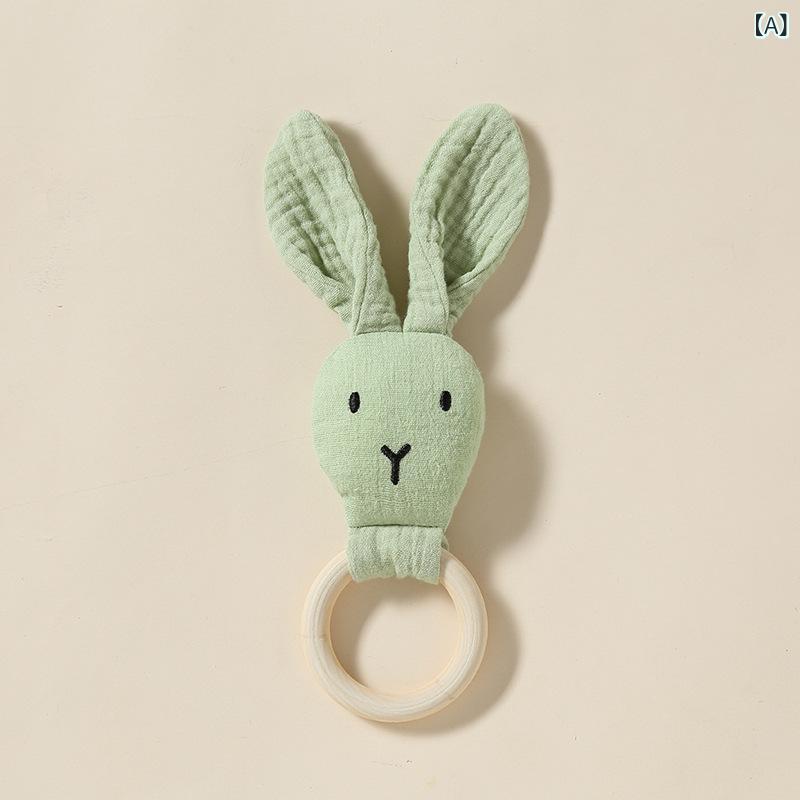 おもちゃ ベビー 赤ちゃん 知育 ぬいぐるみ マスコット 木製リング ウッドリング ラトル ガラガラ うさぎ 吊り下げ 音の出る 安眠 安心 純綿 ガーゼ 木製 舐めても安心 出産祝い ギフト プレゼント かわいい ミントグリーン ピンク グレー アイボ