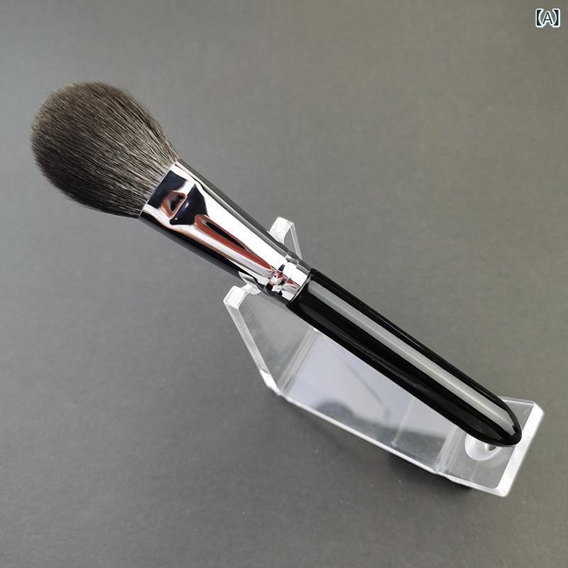 ブラシ 細光峰 羊毛 天然毛 舌型 携帯用 コンパクト プロ仕様 高品質 顔用 フェイス用 メイクアップ 化粧筆 木製ハンドル ブラック 持ち運び コスメツール なめらか 上質 1本入り