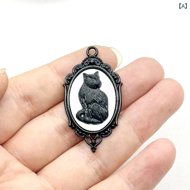 ・カテゴリ: DIYアクセサリーパーツ・主な素材: 合金・仕上げ: メッキ・カラー展開: 黒、銀・柄: トーテム、幾何・スタイル: ダーク個性・要素: 黒猫