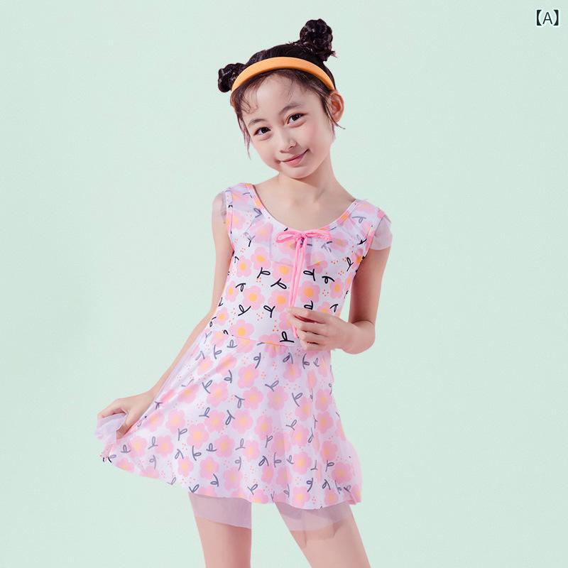 ・カテゴリ: 三角水着・対象年齢: 5-8歳・対象性別: 女の子・スタイル: 日系・素材: アセテート繊維（混紡）・素材含有率: 94%・重量: 100g・裏地素材: アセテート繊維（混紡）・裏地含有率: 94%・着用シーン: スイミング、水遊び・カラー展開: ピンク、パープル、ブルー・サイズ展開: 4-8歳（15-25kg推奨）