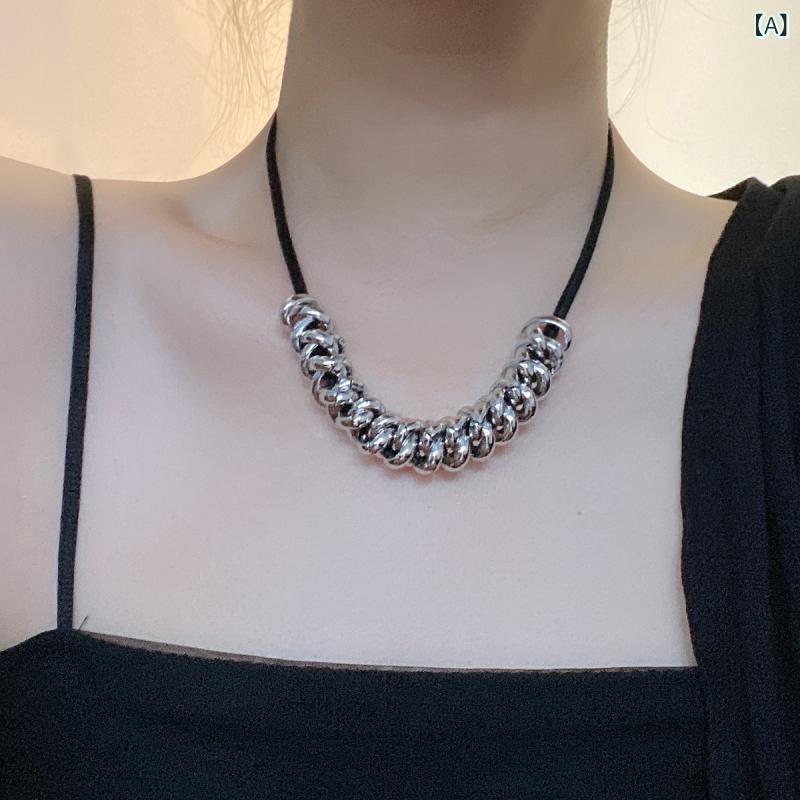Other - ネックレス 女性用 銀色 蛇骨チェーン 皮紐 金属リング 幾何学デザイン 気質 シンプル モダン アクセサリー 通勤 ファッション OLスタイル 切り替え 2024春夏