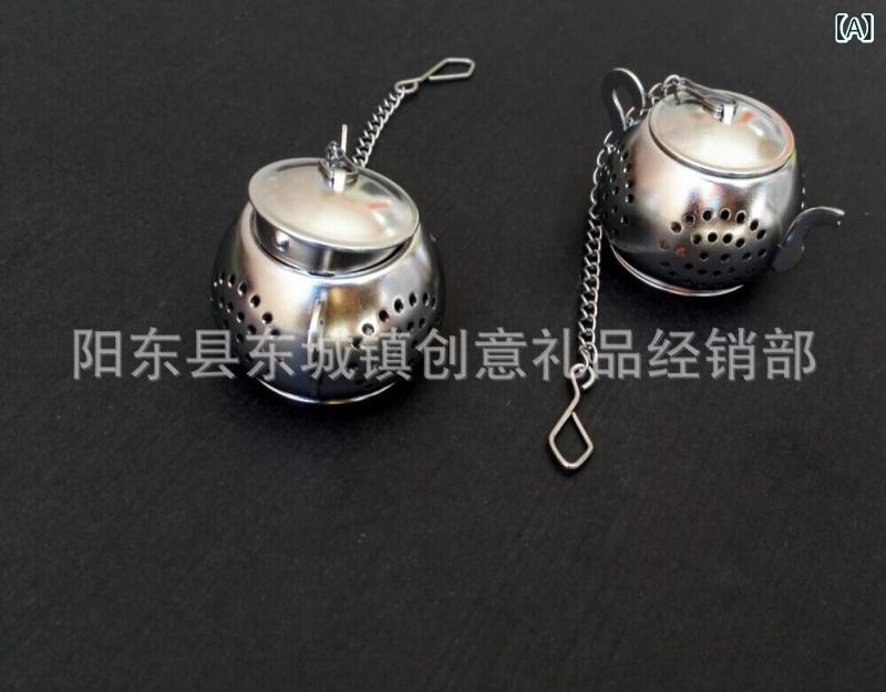 ・カテゴリ: チェーン付き茶こし・主な素材: 304ステンレス・表面加工: ステンレス・カラー展開: シルバー円形ティーポット、シルバーフラワー、シルバーバード、シルバークリスマスツリー、シルバーハート、シルバーフクロウ、シルバーヒトデ、シルバーハウス、シルバー貝殻、シルバーティースプーン、シルバーモンキー、シルバーコック、シルバー法螺貝、ゴールド円形ティーポット、ゴールドバード、ゴールドクリスマスツリー、ゴールドハート、ゴールドフクロウ、ゴールドヒトデ、ゴールドハウス、ゴールド貝殻、ゴールドモンキー、ゴールド法螺貝、ゴールドフラワー、ゴールドフォックス、パイプ型茶漉し管、ゴールドコック、シルバー小魚、シルバーフォックス、ゴールドパイナップル、シルバーパイナップル、ゴールドピラミッド、シルバーピラミッド、シルバーメッシュハート、ゴールドメッシュハート、シルバーハーフメッシュ、ゴールド4.5cmティーボール、ゴールド4cmティーボール、ゴールド5cmティーボール、ゴールド5.8cmティーボール、ゴールド6.5cmティーボール、ゴールド7.5cmティーボール、ゴールド小魚、シルバー4cmティーボール、シルバー4.5cmティーボール、シルバー5cmティーボール、シルバー5.8cmティーボール、シルバー6.5cmティーボール、シルバー7.5cmティーボール、ゴールド扁平ティーポット、シルバー扁平ティーポット、シルバー八角ティーポット（小）、シルバー八角ティーポット（大）、ゴールド骨型、シルバー骨型、ゴールドドルフィン、シルバードルフィン、ゴールドバケツ、シルバーバケツ、ゴールドオーバル、シルバーオーバル、シルバーグレープ、ゴールドグレープ、シルバーストロベリー、ゴールドストロベリー、シルバーカップ、ゴールドカップ、シルバーダック、ゴールドダック、ゴールドハーフメッシュリーフ、シルバーハーフメッシュリーフ、シルバーハーフメッシュ7.5cm、シルバー7.5cm・スタイル: 北欧風、シンプル・対応シーン: 家庭用・機能: 携帯可能・対応人数: 1〜2人