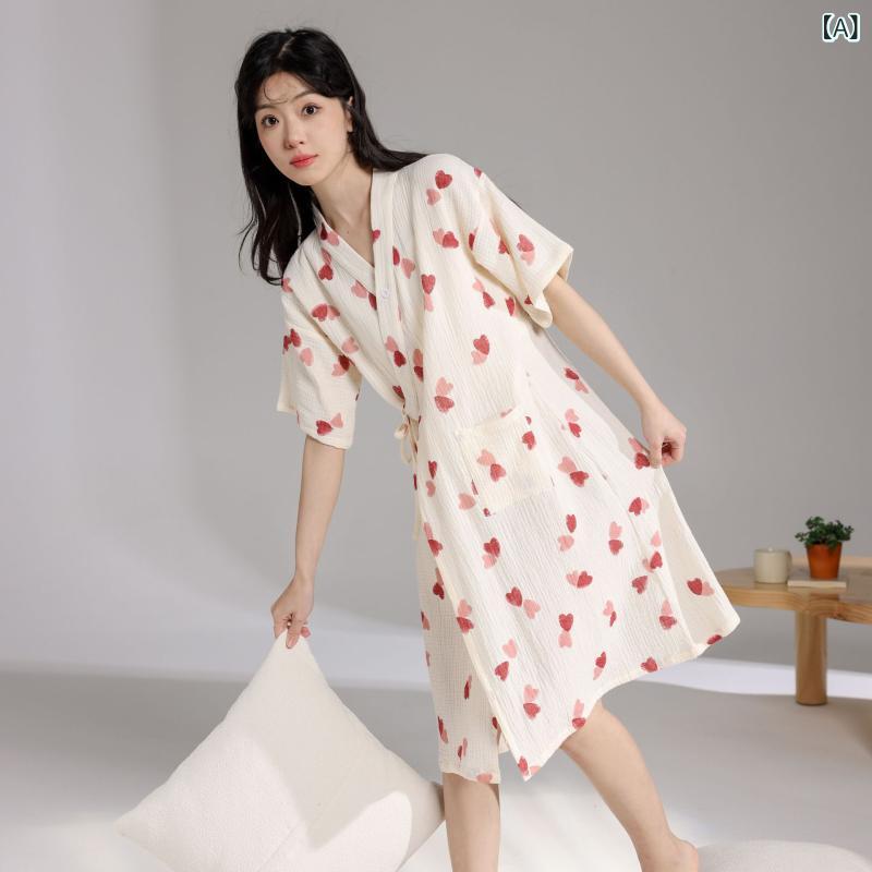 ・カテゴリ: パジャマ・スタイル: シンプルカジュアル・主な素材: 綿95%以上・厚み: 薄手・生地重量: 121-140g/平方メートル・ネックライン: Vネック・袖丈: 三分袖・対象: 青年女性・機能: カジュアル、通気性、睡眠用、入浴用、ホームウェア、涼爽、快適、外出可能・使用シーン: 屋外、家庭、ホテル、結婚式・カラー展開: オフホワイト、ベージュ、ミルクティー、ピンク、パープル、ネイビー、ライトピンク・柄: ハートプリント、小熊プリント、フラワー、無地、レース、シフォン・サイズ展開: M、L、XL