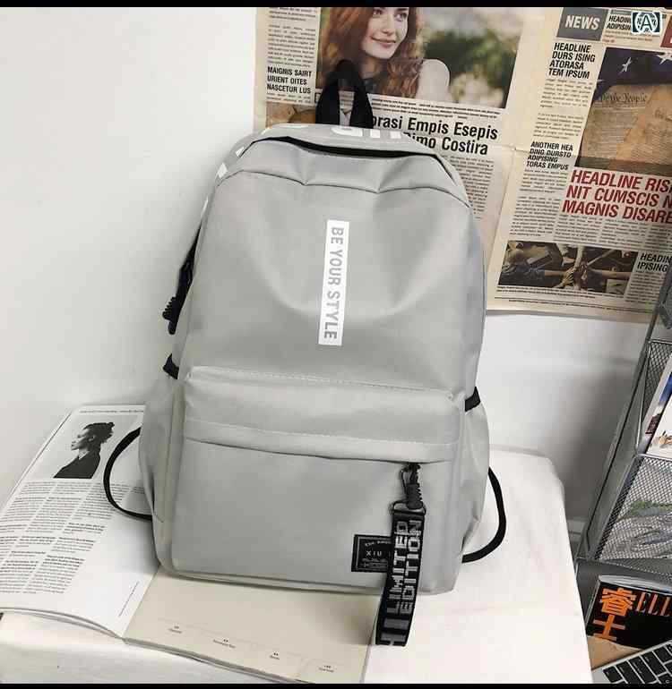 ・カラー展開: グレー、ブラック、ピンク、レッド、ローズ、パープル、グリーン、ブルー、ブラック×レッド、ブラック×イエロー・対象: 男女兼用・主な素材: オックスフォード布・機能: 防水、軽量、耐摩耗、防盗、拡張収納・スタイル: アーバンシンプル・裏地: ポリエステル・柄: アルファベット・要素: ステッチ、プリント、コントラストカラー、ステッチ・イメージ: BB-8・使用シーン: 学校・背負い: 曲線肩帯・対象学年: 高校生