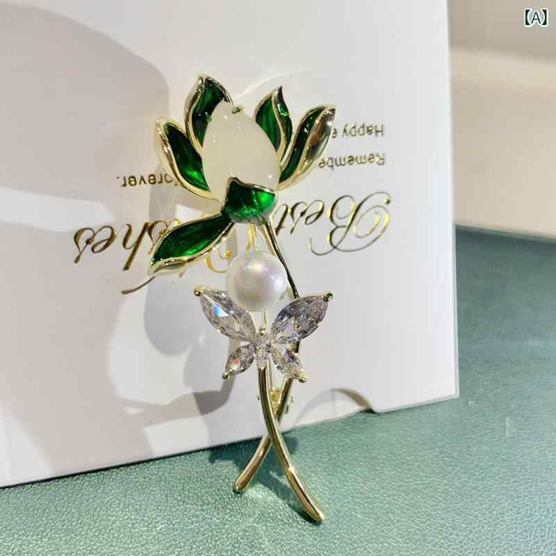 ブローチ ユニセックス 緑 荷葉 蓮の花 蓮蓬 復古 琉璃 水晶 滴油 珍珠 大衣 胸花 切り替え 花卉 電気メッキ加工 装飾 コサージュ ピン 植物モチーフ 個性派 インスピレーション コート用 緑色 緑系 春 花柄 縁取り 装飾品