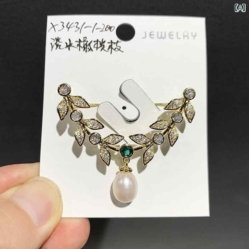 乐天商城 - ブローチ 男女兼用 淡水パール オリーブ枝 花卉 植物モチーフ 電気メッキ加工 秋冬 コート コート飾り ピン 別針 個性派 アクセサリー コスチュームジュエリー 装飾品 かわいい 華やか 普段使い 通勤 デイリー ファッション