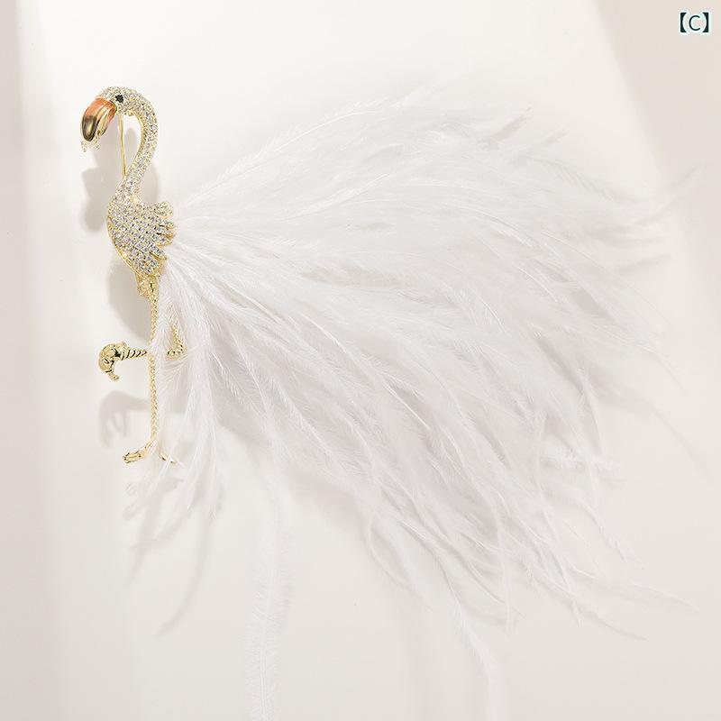 narukiのブローチ 男女用 フラミンゴ モチーフ 電気メッキ加工 ジルコニア 動物 モダン ファッション OLスタイル 個性派 アクセサリー コサージュ ピン ゴールド ブラック ピンク ホワイト 秋冬 装飾 トレンド｜アングル3