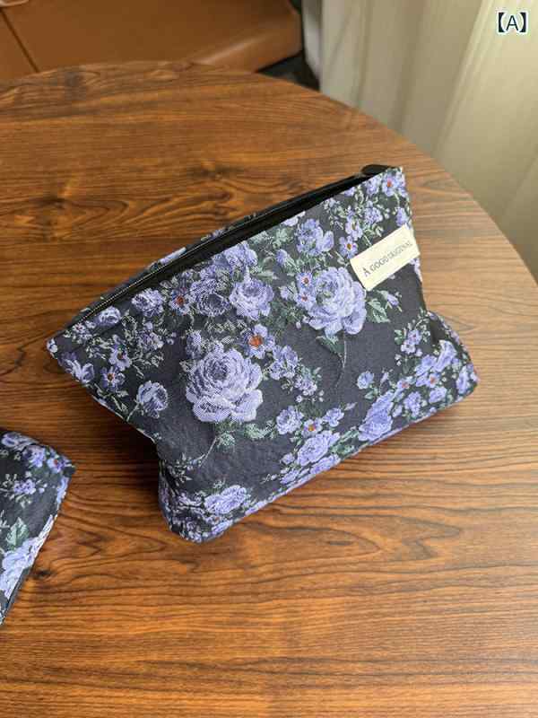 メイクポーチ レディース ダークカラー 紫色 雏菊柄 花柄 かわいい 帆布 ポリエステル 収納袋 手持ち 普段使い 春 軽量 女性用 コスメバッグ トップス かわいい花柄 収納ポーチ コンパクト