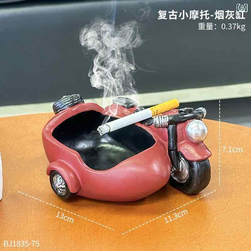 灰皿 モーターサイクル バイク 復古 レトロ 欧風 インテリア デコレーション 家用 リビング ディスプレイ 防飛灰 樹脂製 インテリア小物 デスクアクセサリー オブジェ ヴィンテージスタイル 趣味収集 卓上飾り ユニークデザイン スタイリッシュ雑貨
