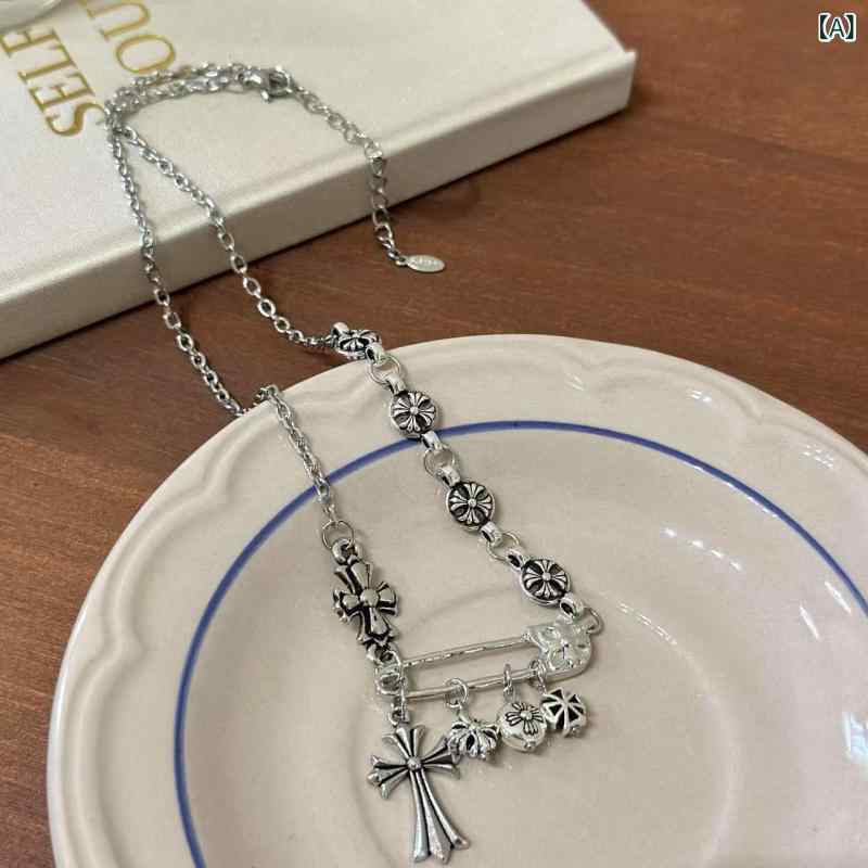 ネックレス 女性用 鎖骨チェーン クロス 十字架 ヴィンテージ風 銀 合金 電気メッキ加工 宝石 甘辛スタイル 個性派 ヒップホップ風 かわいい 春夏 通勤 普段使い 軽量 伸縮性