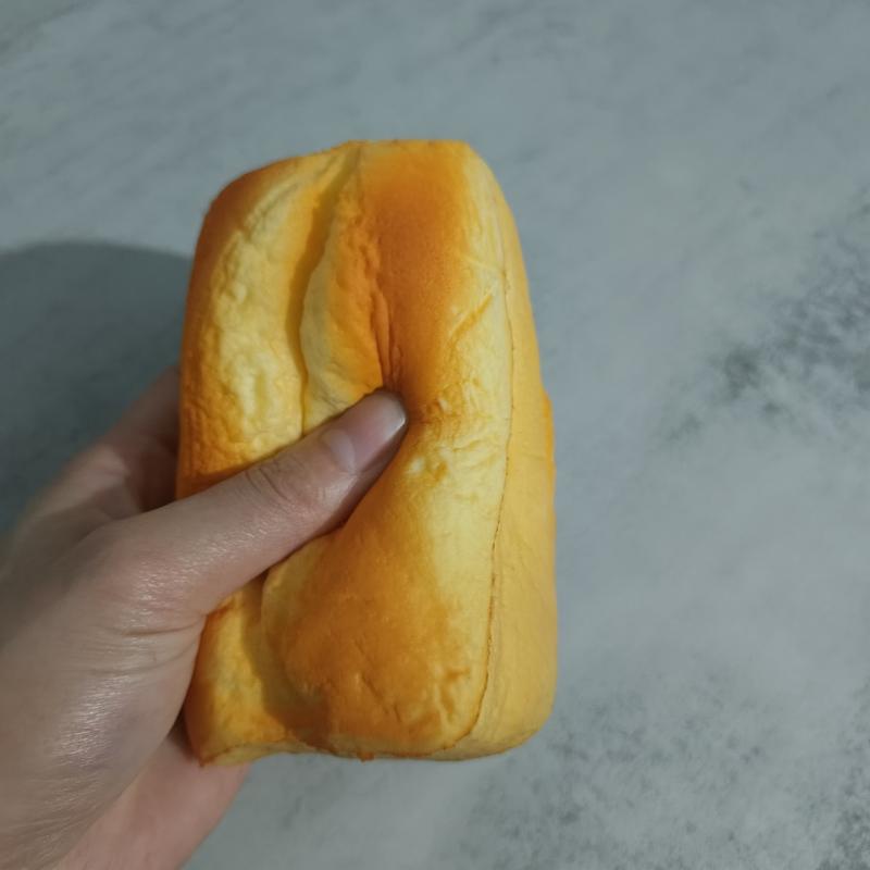 ・対象年齢: 少年（7〜14歳）・能力開発: 握る練習・カラー: 低反発切り込み食パン型・サイズ: 約11×6×7cm