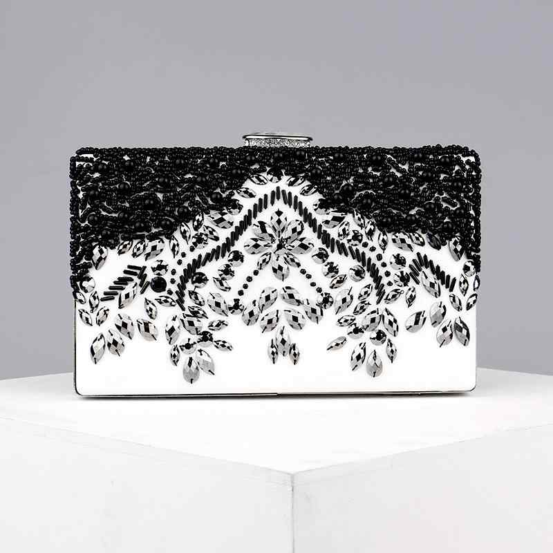 レディース クラッチバッグ 宴会用 小方型 合成革 横型 花柄刺繍 油蜡加工 中硬度 装卸式ハンドル 単肩ストラップ 証件収納 立体ポケット ブラック 日常使い 欧米風レトロ かわいい ハンドバッグ ショルダーバッグ パーティーバッグ チャイナドレス対応