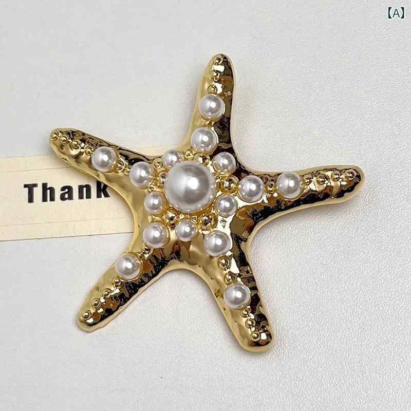 Beads - ブローチ 男女兼用 星型 幾何学模様 電気メッキ加工 金色 銀色 珍珠付き 清新 甘め 韓流 夏 2025 夏季 かわいい ファッション アクセサリー トップス ワンピース つけ方 二通り