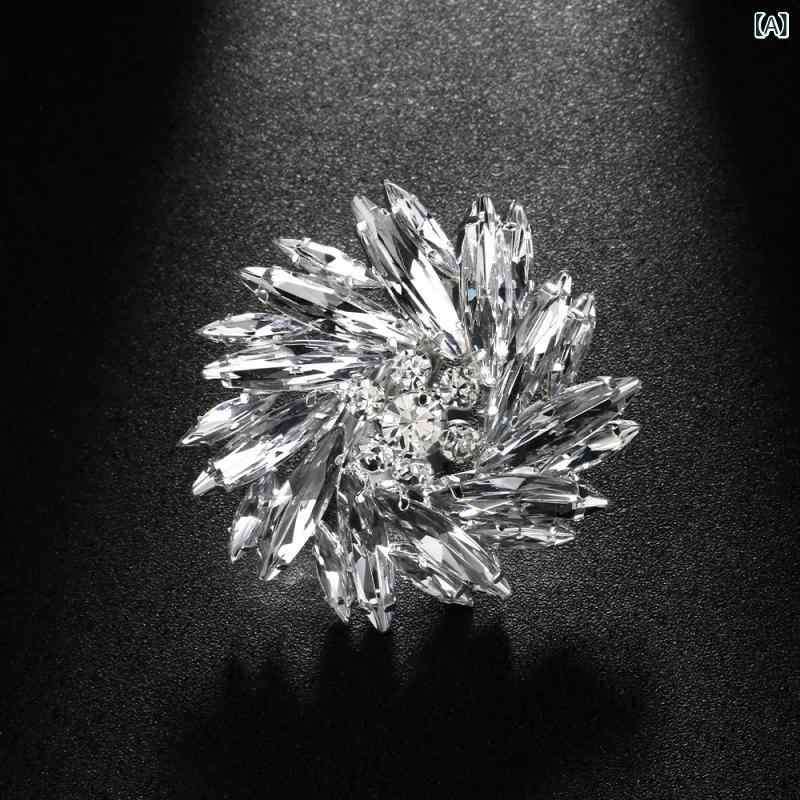 ・カテゴリ: リング・主な素材: ラインストーン・: 花・加工: メッキ・スタイル: 欧米風・スタイル分類: ファッション通勤・カラー展開: シルバー、ゴールド・対象: 女性用