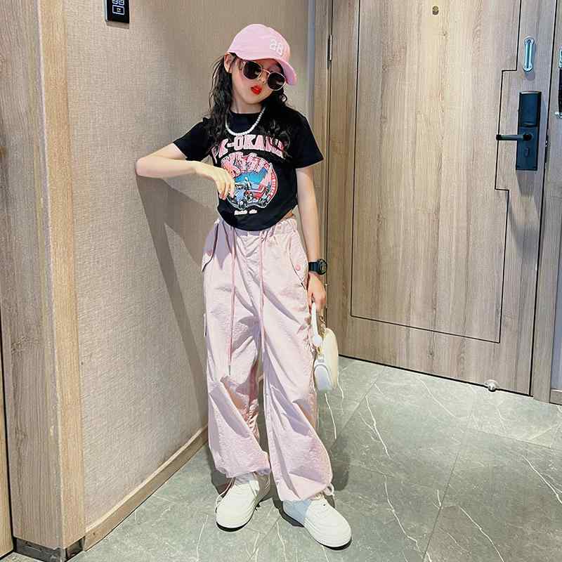樂天商城 - 女の子 夏 セットアップ 短袖 Tシャツ トップス 綿 薄手 印花 ブラック ピンク 工装パンツ カーゴパンツ 休闲 普段使い 軽量 吸湿速乾 切り替え ビッグシルエット 中大童 140cm以上