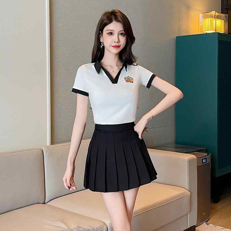・着用シーン: ホテルウェア・対象性別: 女性・カテゴリ: 服装・機能: 吸湿速乾・パンツ丈: ショートパンツ・生地の種類: 織物・主な素材: スパンデックス・カラー展開: ブラック、グレー・サイズ展開: S、M、L、XL、XXL、XXXL・袖の種類: レギュラースリーブ・袖丈: 半袖