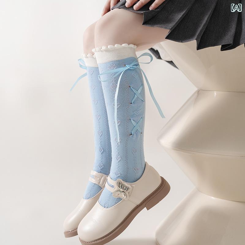 ・カテゴリ: 子供用ソックス・対象: 女性・対象年齢: 3〜8歳（身長100〜140cm）・主な素材: コーマ綿81%・加工: メッシュ・機能: 通気性、吸汗性・丈: ミドル丈・厚さ: 中厚・柄: 無地・要素: レース、キュート・カラー展開: ホワイト、ブルー、ブラック・サイズ展開: フリーサイズ（3-12歳目安）・基準: Bクラス