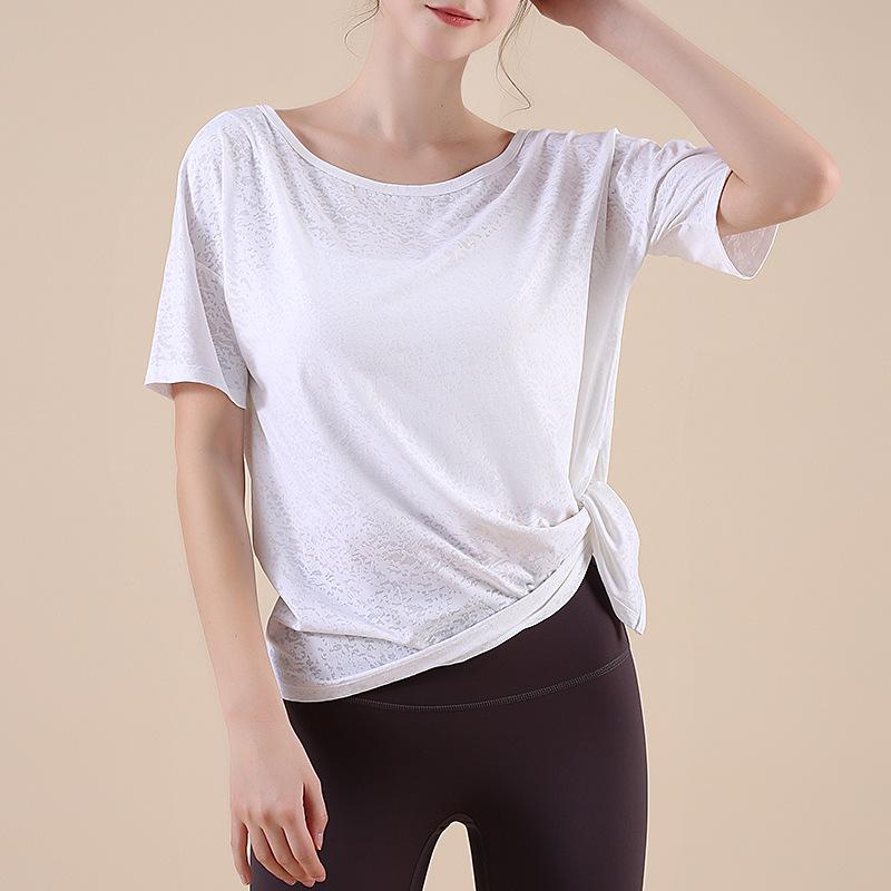 ・カテゴリ: Tシャツ・機能: 通気性・性別: 女性・柄: 小花柄・主な素材: ナイロン 80%・裏地素材: スパンデックス 20%・カラー展開: ホワイト、ピンク、イエロー、ブルー、パープル、ブラック・サイズ展開: S/M、L/XL・着用シーン: ランニング、フィットネス、ヘルスケア、スポーツ、サイクリング、ダンス・袖丈: 半袖・着用方法: プルオーバー・着丈: ヒップ丈・フィット: ルーズフィット