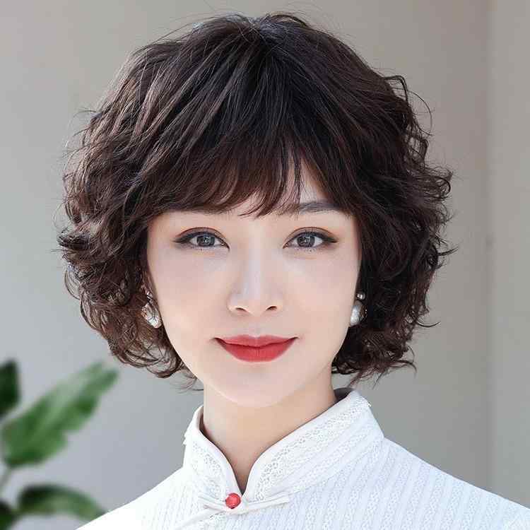 ・カテゴリ: ウィッグ、レディースかつら・スタイル: ナチュラル、若見え効果・素材: 人毛・ヘアスタイル: ロングカール、斜め前髪・前髪タイプ: 斜め前髪・適した肌色: 自然な肌色・適した顔型: すべての顔型・主な機能: 白髪隠し、ボリュームアップ