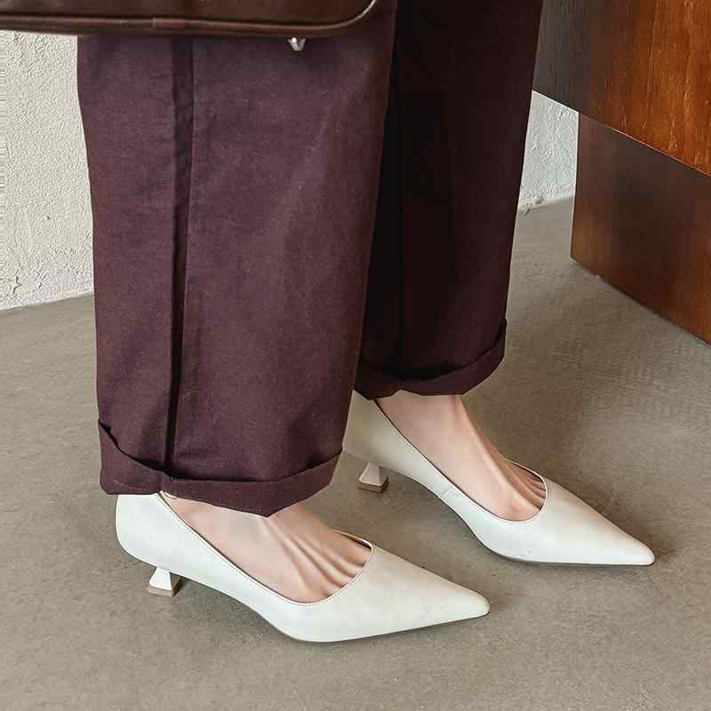 パンプス レディース 春夏秋冬 通勤 仕事用 冠婚葬祭 レザー ポインテッドトゥ ローカット ハイヒール 痛くない 柔らかい 歩きやすい 滑り止め 走れる 疲れない おしゃれ 無地 シンプル narukimar-10988553 naruki パッケージ画像