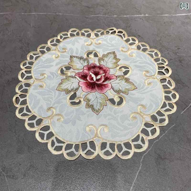 Rakuten - コースター テーブルマット 刺繍 田園風 丸型 長方形 楕円形 白地赤花 ポリエステル 布製 軽量 吸湿速乾 洋食器用 ダイニング 日常使い かわいい柄