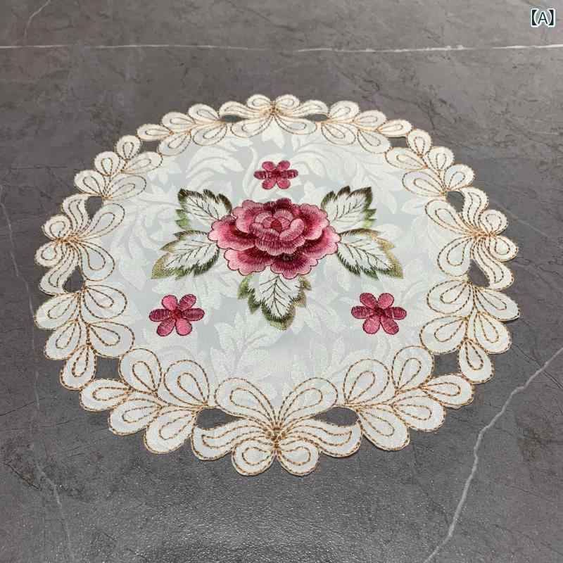 乐天商城 - コースター ピンク 丸型 刺繍 欧風 断熱 食器用 テーブルマット コーヒーカップ ティーカップ ランチョンマット ポリエステル コットン調 かわいい 丸み 軽量 家庭用 食卓 ダイニング