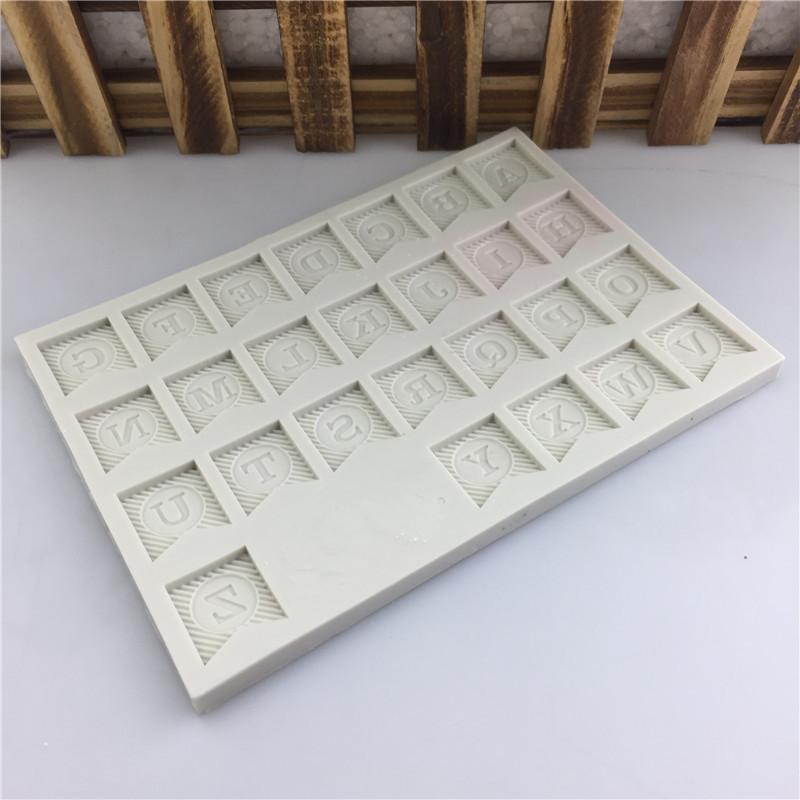 シリコン 型 アルファベット 26文字 液状 フラワーペースト 模具 DIY チョコレート ケーキ デコレーション 工具 グレー 不規則 形状 食品用 耐熱 柔軟 抜き型 家庭用 手作り スイーツ グッズ 灰色