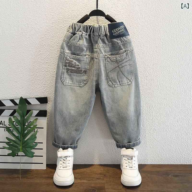 キッズ 男の子 牛仔パンツ 直筒 長ズボン 綿 柔軟 中腰 春秋 韓国風 デニム ブルー カードプリント ポケット 刺繍 カジュアル 普段使い 伸縮性 軽量 安全 B級