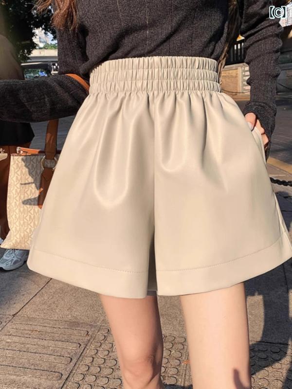 レディース ショートパンツ PUレザー 大きいサイズ ワイドレッグ ハイウエスト 顯瘦 秋冬 通勤風 直筒 中厚 無弾力 褶皺 免烫 コーヒー ブラック 杏色 快適 気質 カジュアル 3