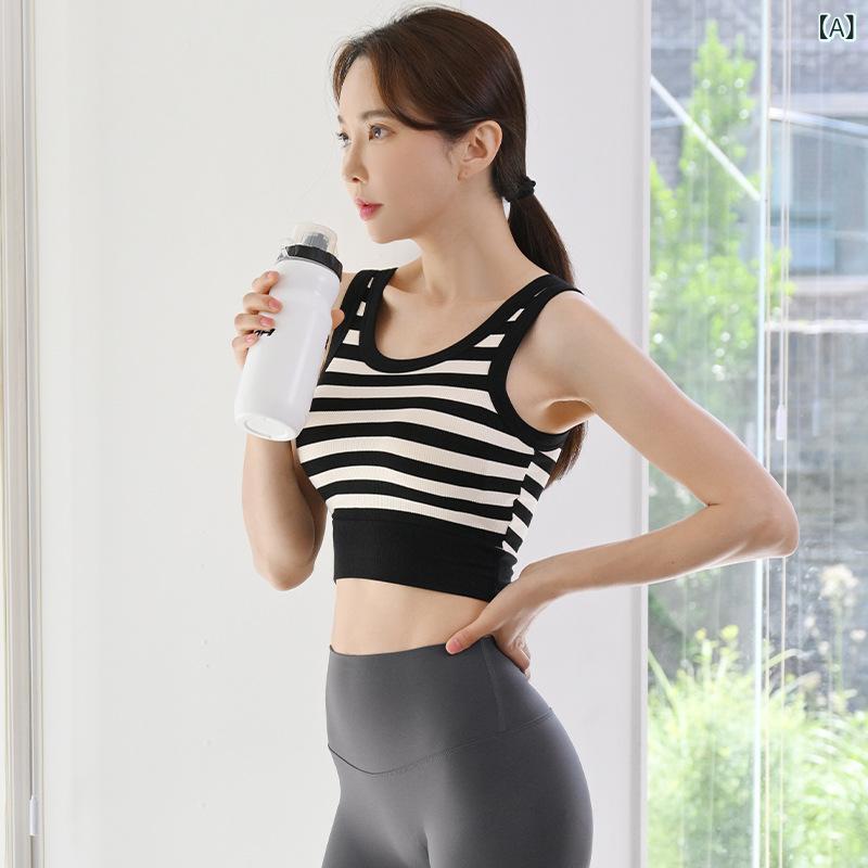 スポーツブラ 女性用 防震 高強度 大胸対応 ヨガ 背心 一体型 ランニング トレーニング フィットネス ブラ 2024 夏 ブラック グレー ブラウン パープル グリーン 高弾性 ヌードフィット 人棉 スパンデックス 修身 及腰 胸パッド付き 吸湿速乾