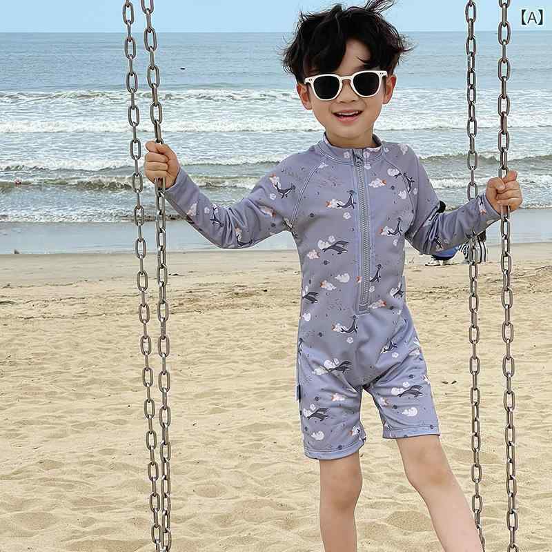 ・対象年齢: 1〜8歳・性別: 男女兼用・デザイン: 韓国風・素材: ポリエステル・重量: 約140g・裏地: ポリエステル・着用シーン: スイミング・水遊び・カラー展開: ブルーイルカ・サイズ展開: 90、100、110、120、130、140・スタイル: ブリーフ、ビキニ、ボクサーパンツ、ワンピース水着、セパレート水着